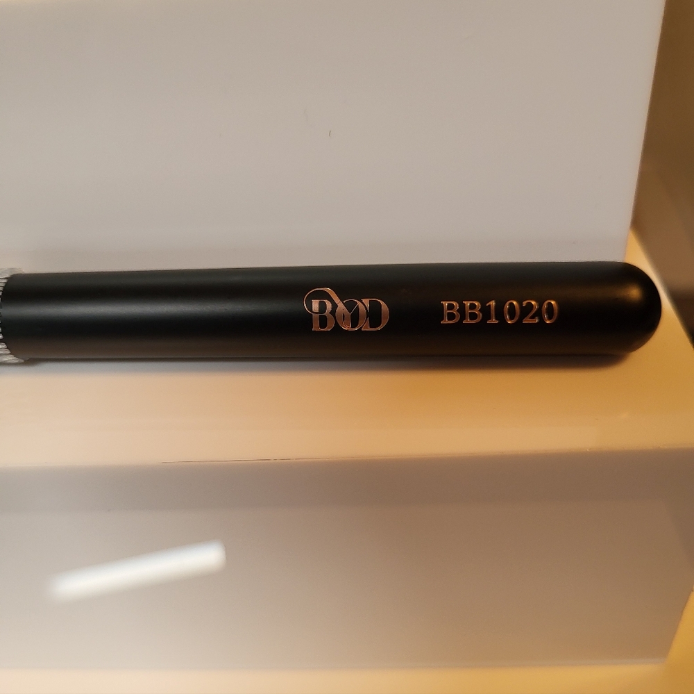 CLEARANCE! 3-Piece RealHer & Boyd Makeup Brush Set, New - Picture 6 of 6